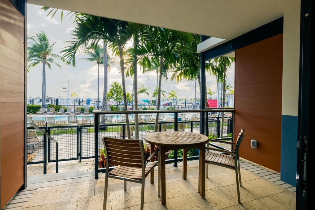 The Perry Hotel & Marina Key West Stock Island Buitenkant foto
